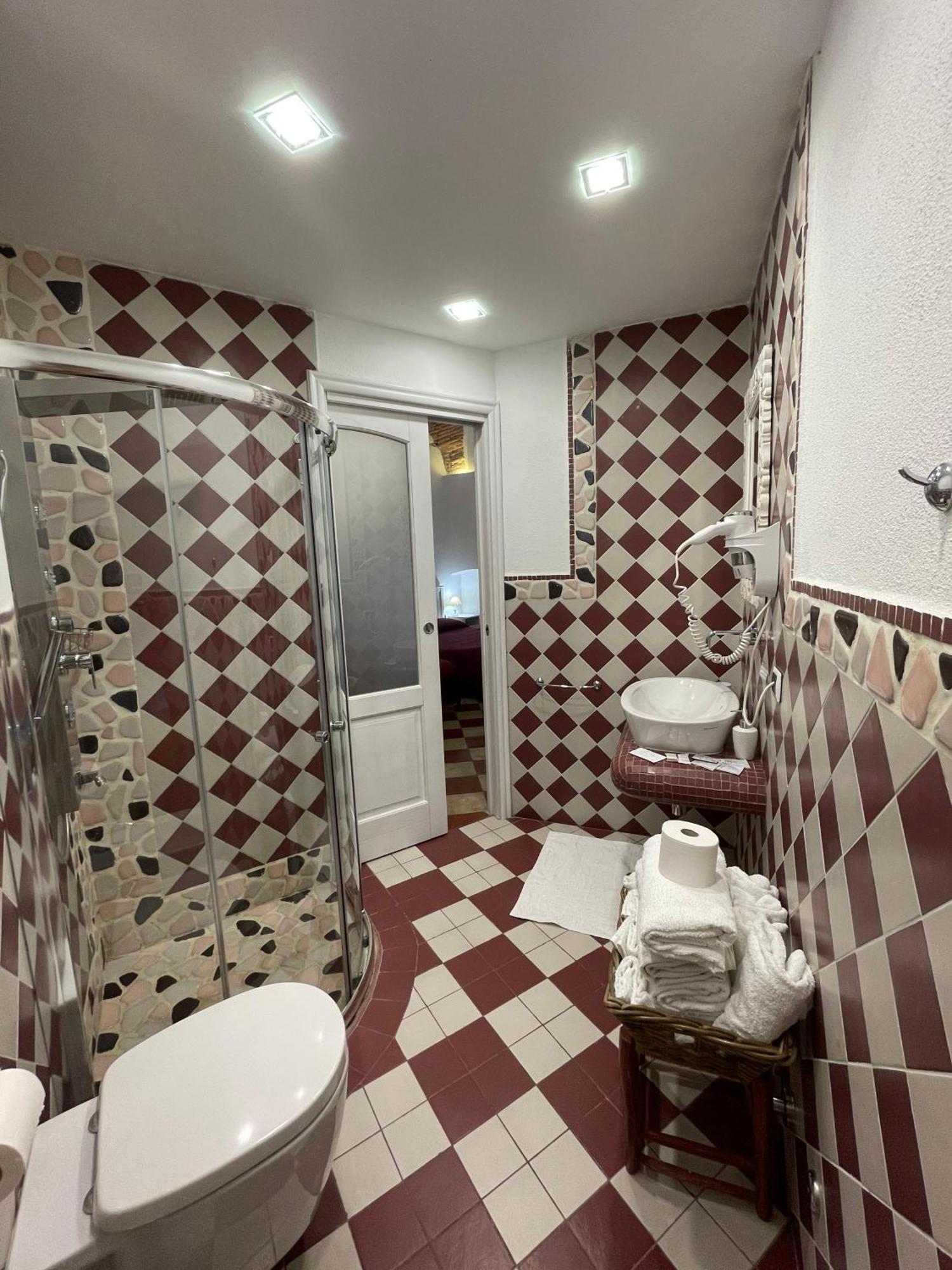 Ca' Du Batan Bed and Breakfast Spotorno Rum bild