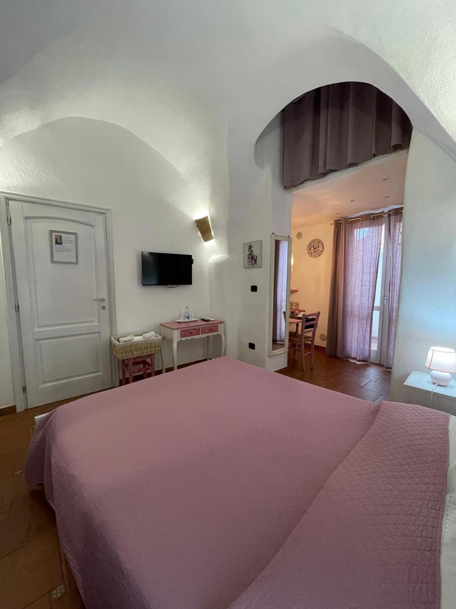 Ca' Du Batan Bed and Breakfast Spotorno Exteriör bild